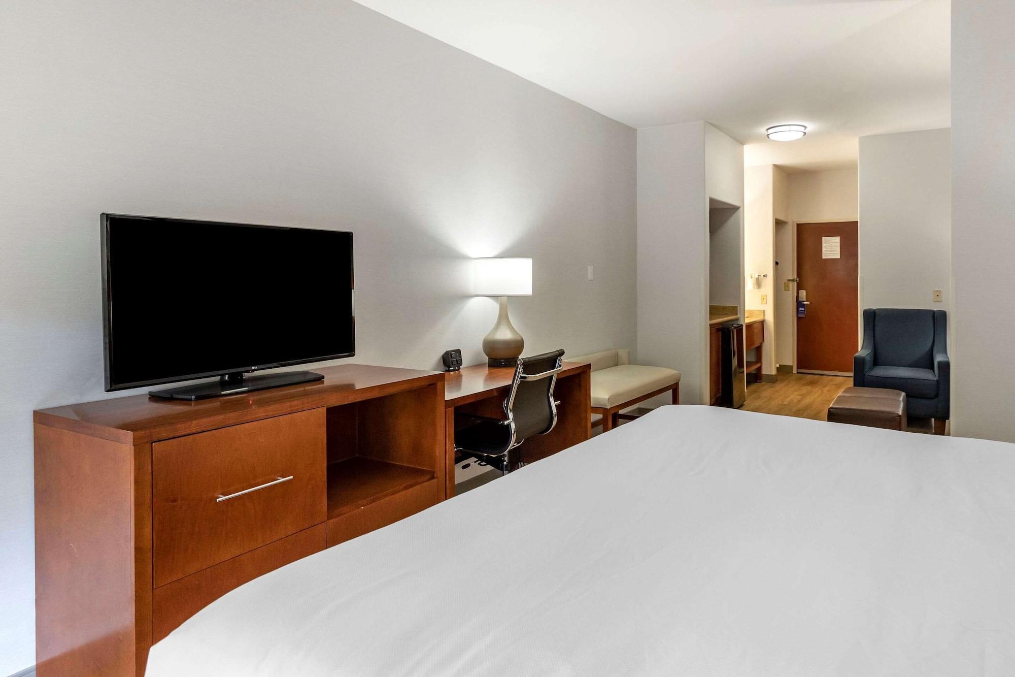 Hotel Comfort Golden West On Parkway
