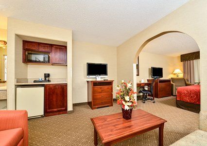 Hotel Comfort Golden West On Parkway Evergreen